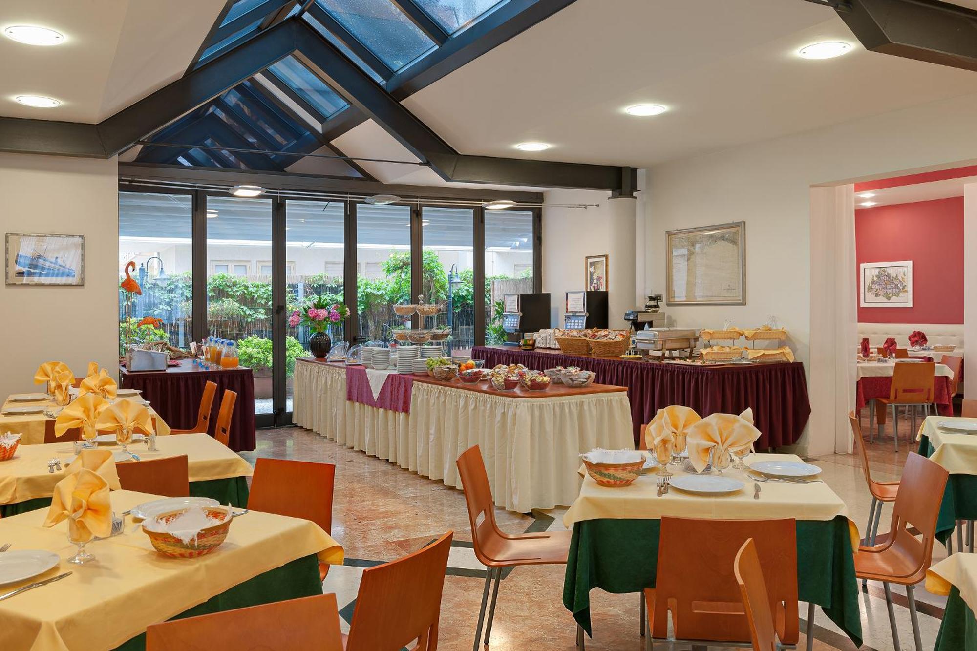 Hotel Europeo Sottomarina Exterior foto